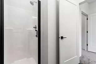 32 W 400 S, Bountiful, UT 84010 - Photo 23