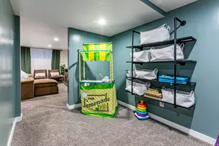 610 E Pages Ln, Centerville, UT 84014 - Photo 29