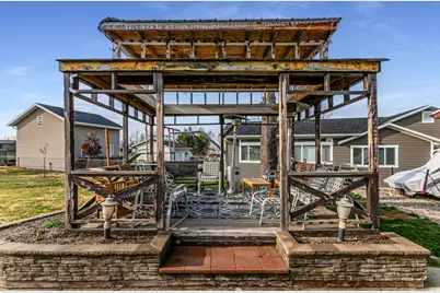 610 E Pages Ln, Centerville, UT 84014 - Photo 39