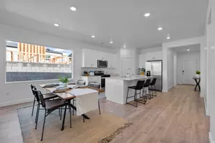 1919 S Queens Garden Dr, Washington, UT 84780 - Photo 11