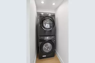 580 N 200 W, Salt Lake City, UT 84103 - Photo 13