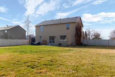 475 Wellington Dr, Kaysville, UT 84037 - Photo 27