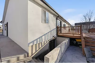 1048 S 925 W, Woods Cross, UT 84087 - Photo 35