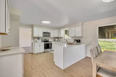 5998 S 3100 W, Roy, UT 84067 - Photo 9