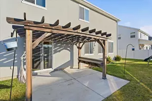 3488 S Sugar Pine Dr W, Syracuse, UT 84075 - Photo 25