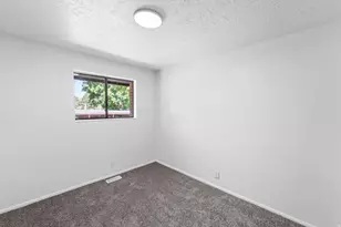 721 E 3720 S, Millcreek, UT 84106 - Photo 9