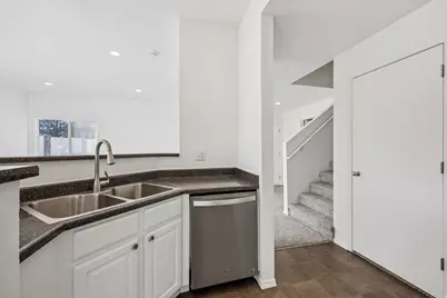 6647 W Merlot Way, West Jordan, UT 84081 - Photo 13