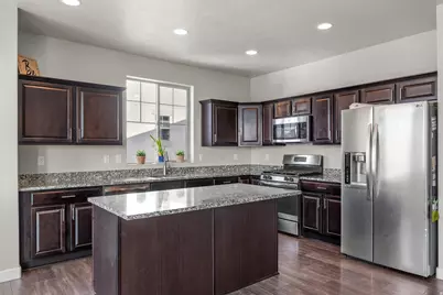 347 N Maple Shade Ln, Lindon, UT 84042 - Photo 7