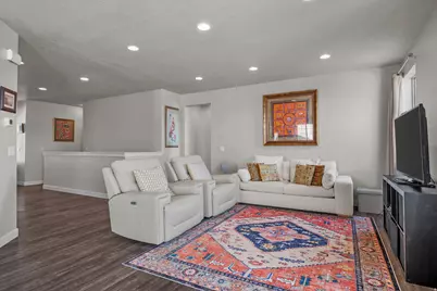 347 N Maple Shade Ln, Lindon, UT 84042 - Photo 3