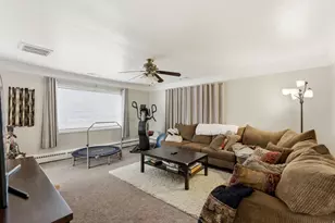1420 N Main St, Bountiful, UT 84010 - Photo 5