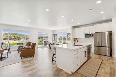 1128 N Springer View Loop, Midway, UT 84049 - Photo 5