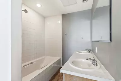 1225 N 900 E, Bountiful, UT 84010 - Photo 11
