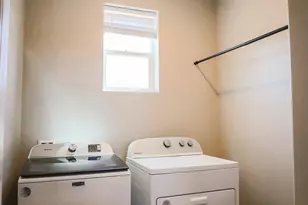 834 N Pleasant Ln, Washington, UT 84780 - Photo 19