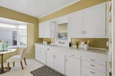 760 S 1000 E, Salt Lake City, UT 84102 - Photo 9