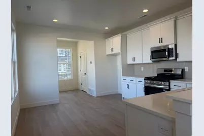 10997 S Freestone Rd W #110, South Jordan, UT 84009 - Photo 7