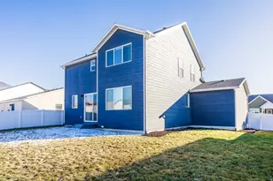 1753 E Bison Dr, Eagle Mountain, UT 84005 - Photo 35