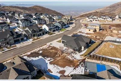 14677 S Canyon Pointe Rd E #4, Draper, UT 84020 - Photo 9