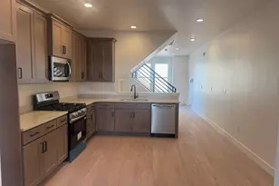 10999 S Freestone Rd W, South Jordan, UT 84009 - Photo 7