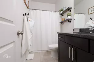 1006 W Sapphire Peak Dr, Bluffdale, UT 84065 - Photo 17