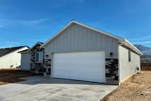 530 N 230 E, Fillmore, UT 84631 - Photo 3
