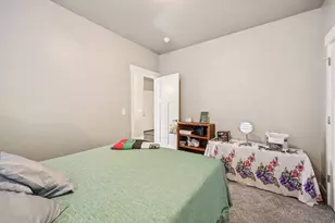 11737 S Nigel Peak Ln E, Draper, UT 84020 - Photo 17