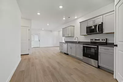 1538 E Livi Ln. Ln #8, Saratoga Springs, UT 84043 - Photo 27