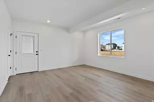 1538 E Livi Ln Ln, Saratoga Springs, UT 84043 - Photo 29