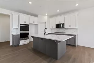 1538 E Livi Ln Ln, Saratoga Springs, UT 84043 - Photo 9