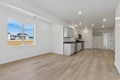 1538 E Livi Ln. Ln #8, Saratoga Springs, UT 84043 - Photo 31