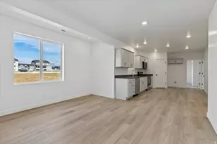 1538 E Livi Ln Ln, Saratoga Springs, UT 84043 - Photo 31