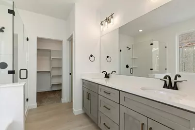 1538 E Livi Ln. Ln #8, Saratoga Springs, UT 84043 - Photo 15