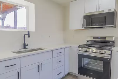 6531 S 3795 W, West Jordan, UT 84084 - Photo 23