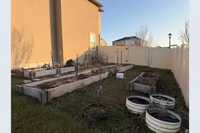 35 E Water Ln, Vineyard, UT 84059 - Photo 37