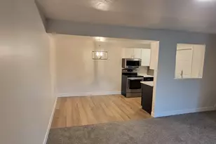 6129 S 1300 E, Cottonwood Heights, UT 84121 - Photo 7