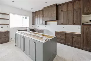 587 S Daniel Dr, Farmington, UT 84025 - Photo 9