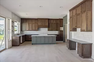 587 S Daniel Dr, Farmington, UT 84025 - Photo 7