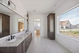 587 S Daniel Dr, Farmington, UT 84025 - Photo 13