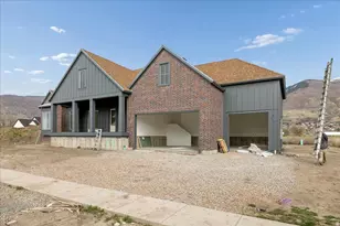 587 S Daniel Dr, Farmington, UT 84025 - Photo 1