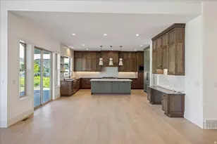 587 S Daniel Dr, Farmington, UT 84025 - Photo 9