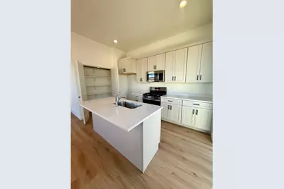 1696 N 1600 St W #123, Layton, UT 84041 - Photo 7