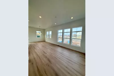 1696 N 1600 St W #123, Layton, UT 84041 - Photo 9