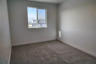 2042 N Essie Dr, Tooele, UT 84074 - Photo 13