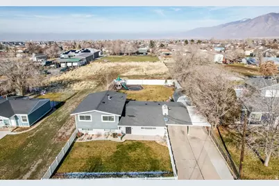465 E 400 N, Tooele, UT 84074 - Photo 41