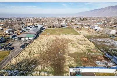 453 E 400 N, Tooele, UT 84074 - Photo 29