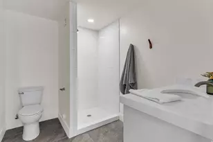 2250 E High Mountain Dr S, Sandy, UT 84092 - Photo 33