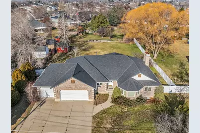 1740 W 200 N, Kaysville, UT 84037 - Photo 1