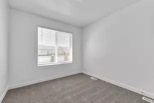 1812 E Albion Dr, Salem, UT 84653 - Photo 11