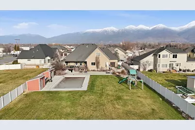 622 S Wellington Dr W, Kaysville, UT 84037 - Photo 59