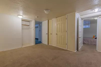 4942 S 4015 W, Taylorsville, UT 84129 - Photo 15