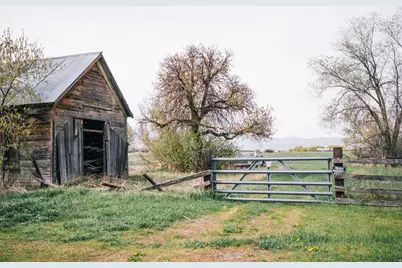 201 Bannock St, Malad City, ID 83252 - Photo 25